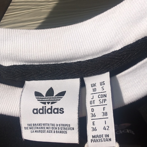 Adidas cropped tee - Picture 2 of 4